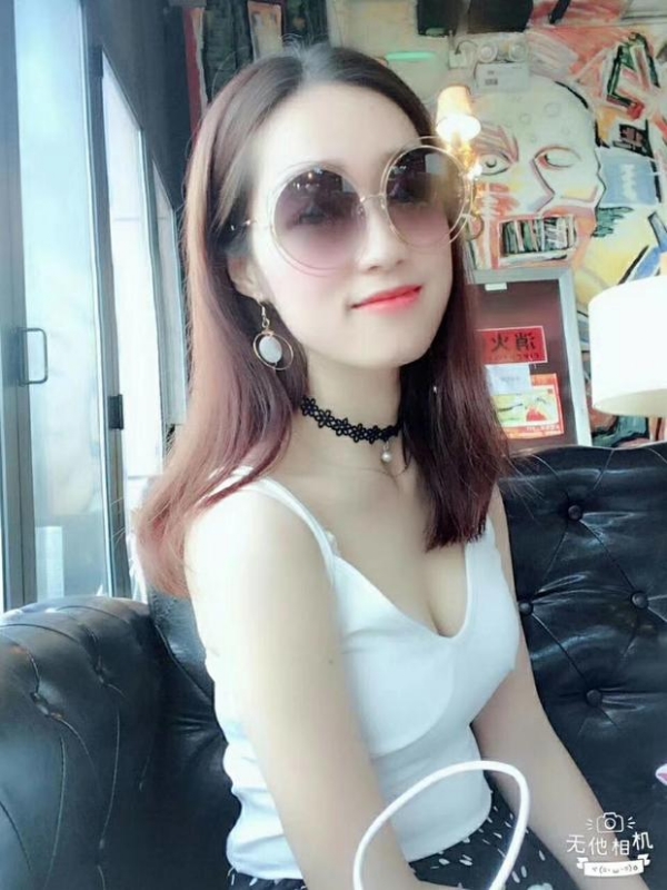 蕓兒的第一张照片--台中父母相亲团