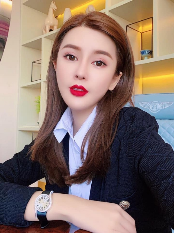 李嘉薇的第一张照片--台中父母相亲团